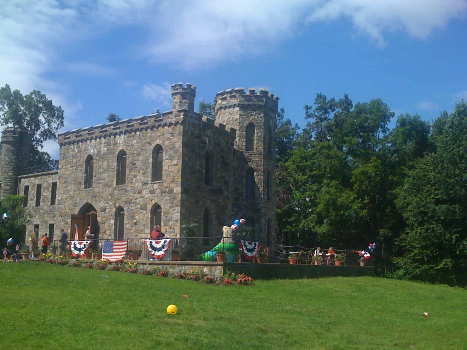 new england castle tours