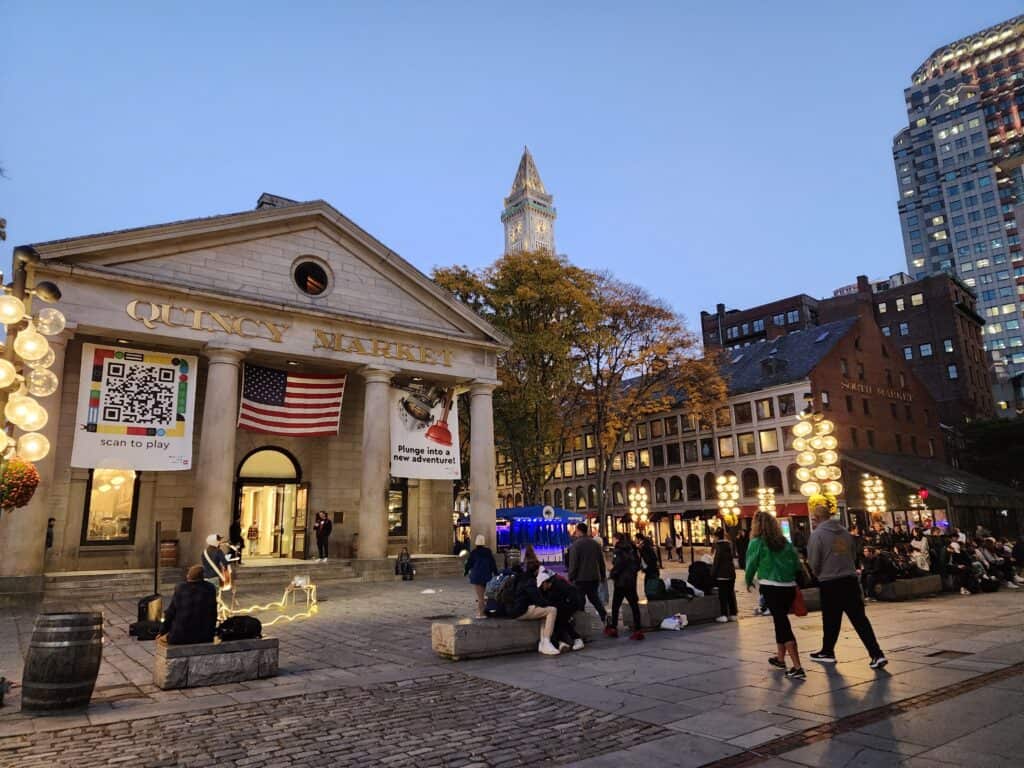 The exterior of Quincy Market in Boston, Massachusetts at night